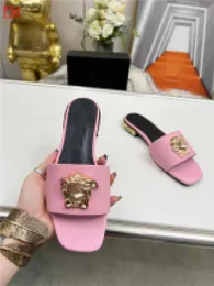 Designer Luxury La Medu Slides in pelle in Sliplo slittamento da donna rosa su sandalo Scillatta per scivolo con scatola