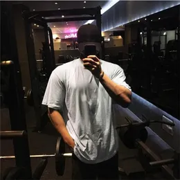 Plain Gym Clothing Fitness Mens de tamanho grande camiseta ao ar livre Streetwear de hip hop solto Camiseta de meia manga Camiseta 240419