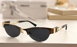 Sonnenbrille für Frauen Männer Sommer 1278 Style Antiultraviolet Retro Plattendreieck Voller Rahmen Gläser zufälliger Box5676094