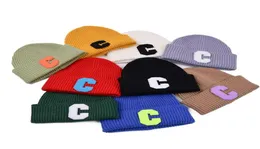 19 Цветов Зимние открытые пары шляпы для конфеты Candy Corle Caps Fashion Sprest Sports Beanies Случайные буквы C марки вязаные шляпы Hiphop7984255