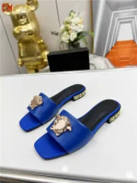 Designer Luxury Women's Gold Medu Head Sky Blue Pool Slide Flip Flops Skor Slip On Sandal Flat Slide Slipper With Box