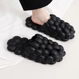 Women Man Soft Bubble Slipper Mode 2023 Eva Cool Home Beach Schuhe Massage Sohle Pantoffeln Designer Innen Erdnuss -Slipper 240407