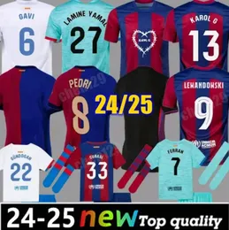 Lewandowski 23 24 25 축구 유니폼 Karol G Kids Kit Kit Kit Camiseta 2023 2024 FC 축구 셔츠 홈 어웨이 세 번째 네 번째 여자 플레이어 버전 플러스 크기 4XL RAPHINHA FERRAN GAVI