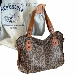 Leftside Leopard 패턴 숄더백 여성 PU 가죽 여성 2023 Winter Trend Winter Fi Crossbody Bag Big Handbags L2WP#