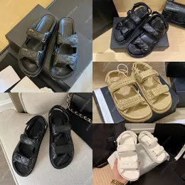 Dad Sandals Designer Selppers Sandles Sandálias Mulheres Sliders de alta qualidade Cristal Calf couro Casual Casual Plata