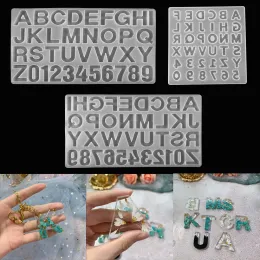 Ausrüstungen 1pcs UV -Harz 26 Buchstaben Silikonform 3D Alphabet Nummer Epoxidharzform für DIY -Schmuck Erstellen von Werkzeugen Werkzeugen Werkzeuge