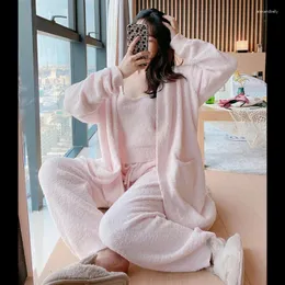 Kvinnors sömnkläder tjocka kvinnor pajamas Set Three-Piece Home Clothes Soft Warm Autumn Winter Långärmad byxor Suschers Cardigan Wool