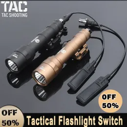 Scopes WADSN M600 M600U Tactical Flashlight 800lumens White LED Light Pressure Switch For 20mm Rail Hunting Weapon Airsoft Accessories