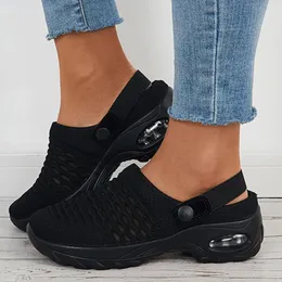 صندل شبكة النساء الخلفية الصيفية الصيفية حذاء رياضة slip on Wedge تنفس الأحذية Workwear Beachwear 2024