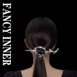 Jóias 2023 New Vintage Hairpin Hair Stick Cloud Cloud Crane Chinese Retro Metal Headwear Acessórios para jóias de festas femininas
