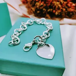 2023 Branded Design Armband Halskette Herz Dicke silbere Farbe für den Valentinstag mit Geschenk x22191 Jer228b