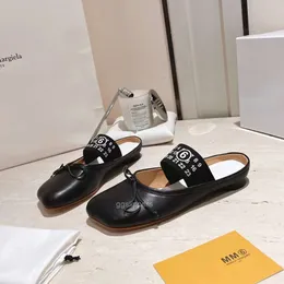 디자이너 신발 Maison MM6 발레리나 여성 Tabi Ballet Mule 신발 패션 송아지 송아지 가죽 Margiela 가죽 캐주얼 로퍼