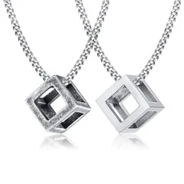 MENS OCH WOMENS 3D CUBE CHARMS Halsband i rostfritt stål Geometriskt öppet kub pendant1084320