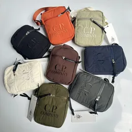 2024 Novo logotipo da carta de bordado CP Homens de ombro único Cross Cross Boly Smith One Lens Outdoor Satchel Bag clássica casual feminino