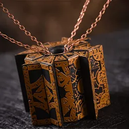 Auto 1: 1 Hellraiser Würfel Puzzle -Box beweglicher Würfel mit Kettenklage Terrorfilm Serie Puzzle Box Anime Spielzeug Home Dekoration Handwerk