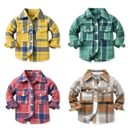 T-shirt 012 anni Bambini Spring Autumn Clothes Kids Comfort Giacca coreana Casual Plush Cotton Shirts Boys Girls Tees Baby Ploid Tops