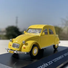 CAR 1:43 Modelo de escala 2CV Classic Car Diecast Alloy Toy 1970 Chile Presentes Coleração Display para crianças adultas