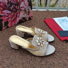 Sapatos de chinelos para mulheres tamanho 34-43 Lace de couro genuíno salto alto de cristal moles de verão designer zapatillas mujer