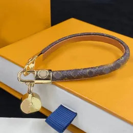Kvinnor Luxury Leather Rope Classic Letter Heart Bag Pendant Charm Armband Designer Armband 18K Gold Silver Armband Manschett Länk Kedja Armband Bangle Lover Smycken