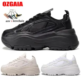 WMNS Originals Ozgaia Buty do biegania Kobieta obuwie Białe czarne trenery Platforma Platforma Casual Sports Low Shunt Sneakers