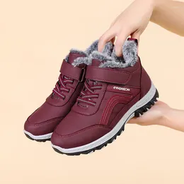 Casual Shoes Women Boots Watarproof fotled för vintern Håll varm snö Kvinna 2024 Luxury Zipper Botas Mujer