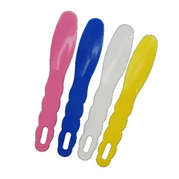 Miscelazione in plastica dentale Spatola Spatola miscelazione dentale coltello in polvere di cemento/stampo Materiale di miscelazione a quattro colori disponibile utensile da laboratorio dentale