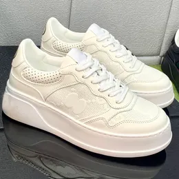 Sista versioner par stil casual liten svart vit skor toppskikt ko läder g brev logotyp uper original tpu tjock sula utomhus träning sneakers storlek 35-45