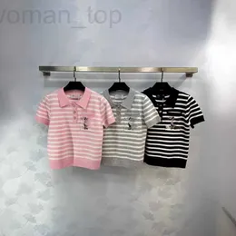 Kadın T-Shirt Tasarımcı İlkbahar/Yaz Yeni Ch Nanyou Gaoding Tatlı ve Yaş Azalan Rüzgar Boncuk Nakış Moda Çizgisi Polo Boyun Kısa Kollu T-Shirt MMPW