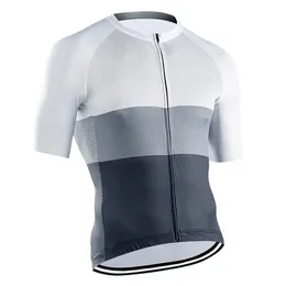 Ciclaggio di maglia da mountain mountain mountain mtb camicie per biciclette a maniche corte top a secco rapido 240422