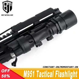 Scopes WADSN M951 Metal Tactical Flashlight Airsoft Weapon Accessory Light 600lm Hunting With Pressure Switch Fit 20mm Picatinny Rail