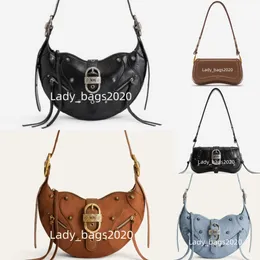 Mulheres JW PEI Tessa Bag Bags Pudding Designer de rebites Half Moon BURSO DE ARMAGENS BACOS DE ALTA