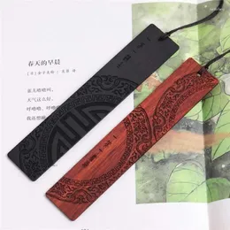 Estilo chinês Crescent Moon Book Clipe Creative Retro Blood Sandalwood Bookmark Escola Office Reading Stationery Student Supplies