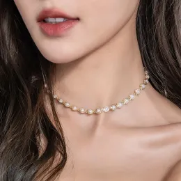 Halsketten elegante Strass -Perlen Halskette Liebe Herz Anhänger Choker für Frauen Party tragen Accessoires Schmuckliebhaber Geschenke