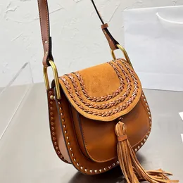 Designer de luxo Hobo Hudson Seldge Tassels Bag Purse Câmera Pocket Pocket Bags de ombro CH Loes Classic Faye Clamshell Designs The Row Saco