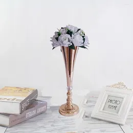 Vasen 1PCS Metall Hochzeit Blume Trompeten Vase Tisch Dekorative Herzstück Arrangements für Jubiläumszeremonienparty Geburtstagsereignis