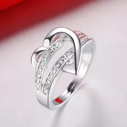 Bands Huitan Love Wedding Anelli per donne Colore d'argento Nuovo Fashion Design Heart Proposta Anelli di fidanzamento Gioielli da regalo