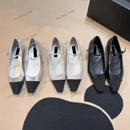 Luxury Square Toe Shoes Women's Ballet Flat With Ankle Buckle Strap Mary Jane Sandals Crystal Interlocking C Slip On Slides loafer Designer Shoes Black Cap Toe Sliver