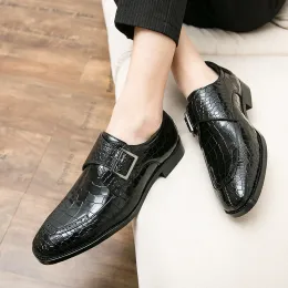 Men de alta qualidade Mocassins de couro casual Luxury Brand Brand Crocodile Pattern Dress Shoes Antiskid Driving Shoes Plus Tamanho 38-48