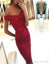 2019 billig sexy rote Cocktailkleid von Schultern Kurzer Halbclub Wear Homecoming Party Kleid Plus Size Custom Make498220