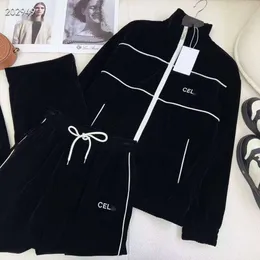 Trimphal Arch Sports Suit Designer Celiene Top Quality Luxury Fashion Tracksuits Autumn/Winter Stand Neck Loose Retter Embroidery Autumn/Winter Outwear