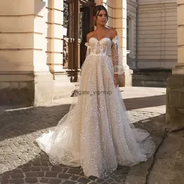 Lace Applique Wedding Dresses A Line Muslim Bridal Gowns Dubai Arabic Middle East Women Wedding Gowns Bride Dresses