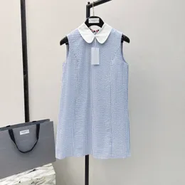 Frauenkleid Baumwollhellblau Lapple Hals ärmellose Streifen gedrucktes Hemd Mini Kleid