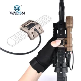 أضواء wadsn جديدة تكتيكية picatinny السكك الحديدية mod tail مفتاح الضغط عن بعد modbutton ل Airsoft Hunting Gun M300 M600 سلاح الكشافة ضوء