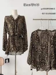 Blusas femininas americanas leopardo vintage superando mulheres em vínculo em vil de lanterna em lanterna elegante e elegante escritório coreano dama doce camisa casual clássica