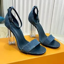 Denim Sandale Women Designer Sandals 10cm Transparent High Heels Shoes Summer Beach Dress Shoes Chunky Block Partdress Shoes 2024 New Luxury Sandal Classic Letter