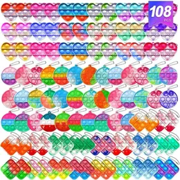 Dekompression Spielzeug 108pcs 3 Form Mini Pop Schlüsselbund Zappelspielzeug Pop Zappel entlasten Druck Party bevorzugt Kinderspielzeug Zappel Packs Sensory Toys Geschenke T240422