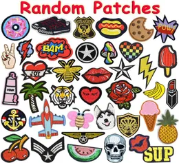 30pcs DIY Patches aleatórios para roupas Ferro de Ferro em Patche Acessórios para ferramentas