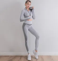 Autunm Winter Fashion Designer Womens Cotton Yoga Suit Gym Sportwear Tracksuit Fitness Sports 2ピースセット2PCSレギンス衣装COAT3372532