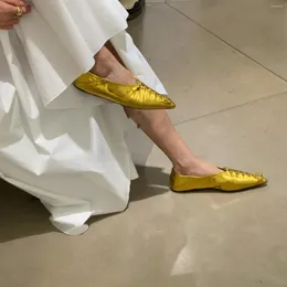 Sapatos casuais apontados de ouro liso de ouro macio duplo vestindo chinelos de salto de salto único feminino single versátil