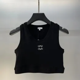 Tasarımcı Tank Top Kadın Yelek Tees Tees Giyim Tees Gömlek Yaz Kadın Üstleri Tees Üst Nakış Seksi Siyah Beyaz Gasarım Sırtsız Sırtsız Top Gömlek